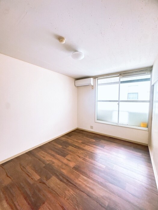 物件内観写真11　(居室)