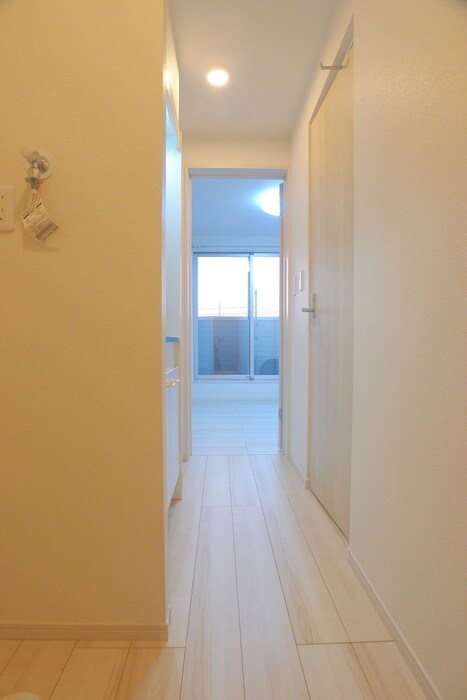 物件内観写真15　(廊下)