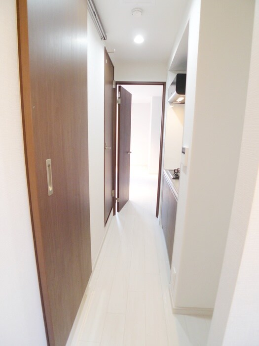 物件内観写真13　(廊下)