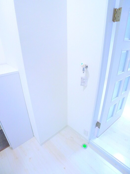 物件内観写真11　(洗濯機置場)