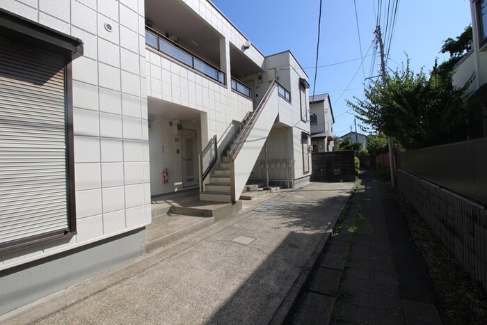 物件外観写真5　(駐車場)