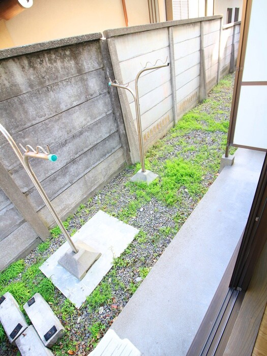 物件内観写真15　(室内からの展望)