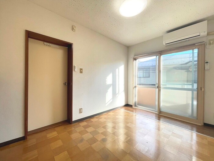 物件内観写真13　(居室)