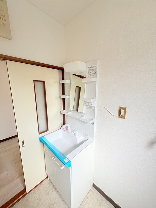 物件内観写真11　(洗面)