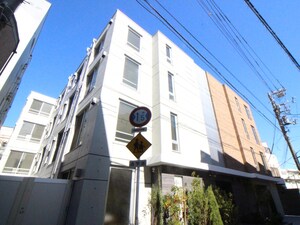 クアドール中野外観写真