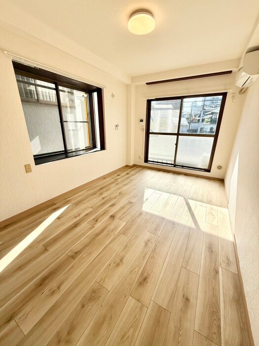 物件内観写真7　(居室)