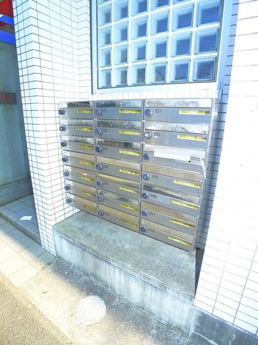 物件外観写真4　(建物設備)