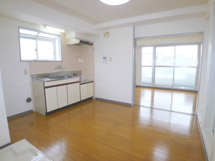 物件内観写真9　(居室)