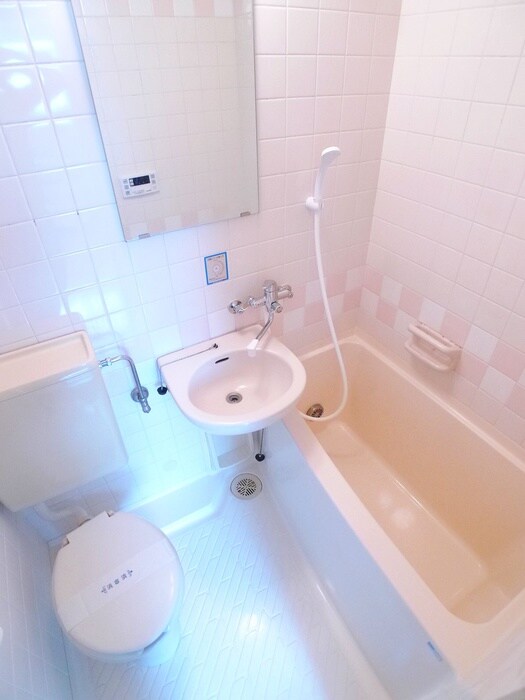 物件内観写真12　(バス／シャワールーム等)