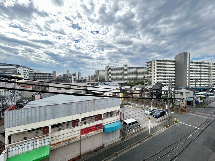 物件内観写真22　(室内からの展望)