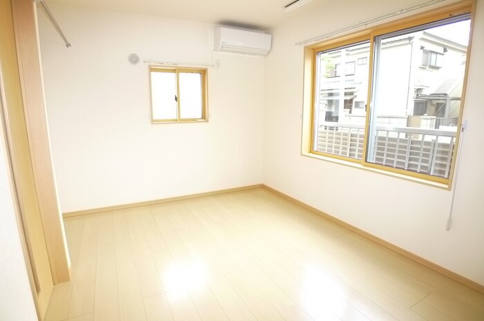 物件内観写真10　(居室)