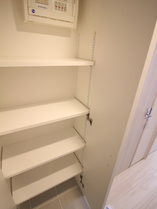 物件内観写真8　(靴箱)