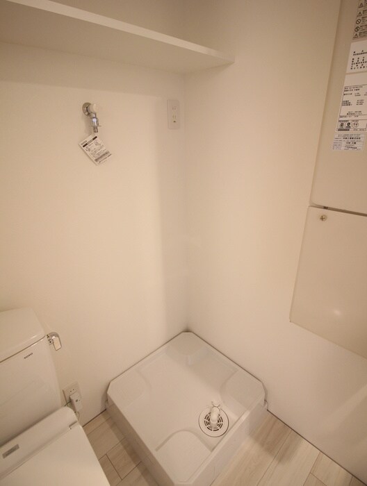 物件内観写真11　(洗濯機置場)