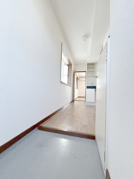 物件内観写真22　(玄関)