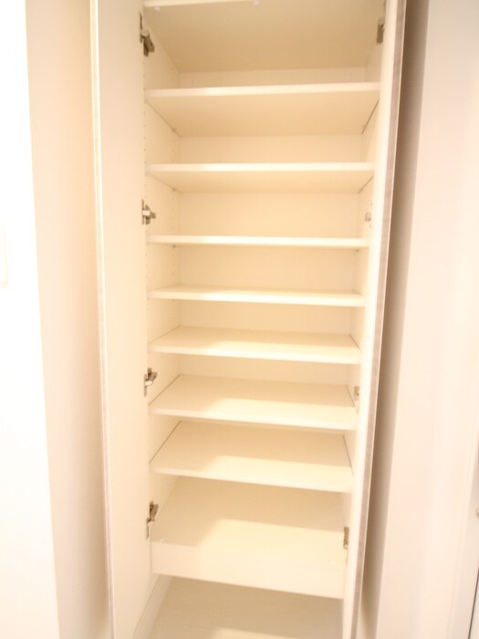 物件内観写真13　(靴箱)