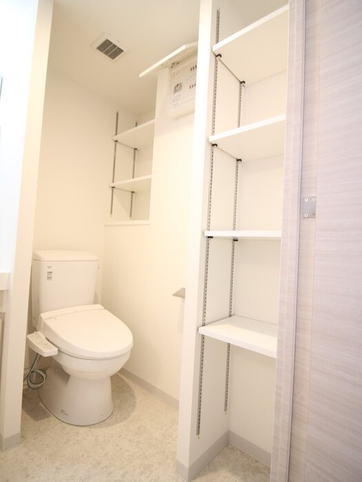 物件内観写真13　(トイレ)