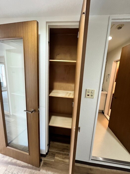 物件内観写真21　(収納)