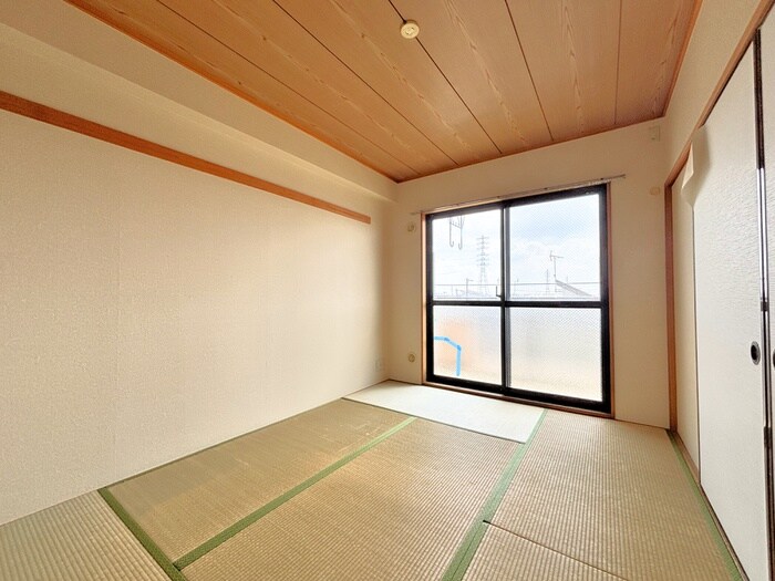 物件内観写真8　(居室)