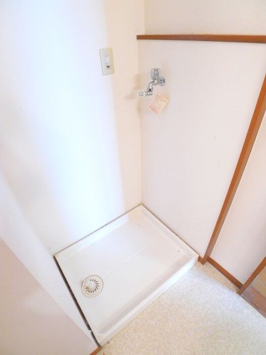 物件内観写真19　(洗濯機置場)