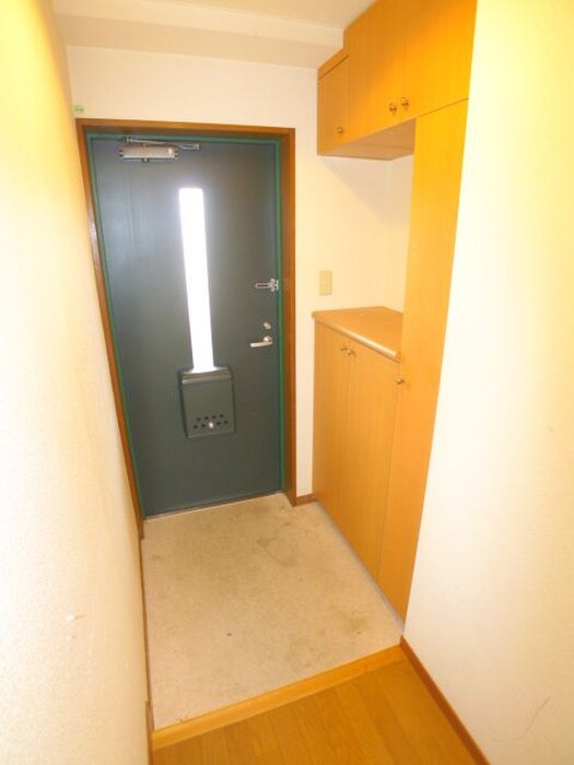 物件内観写真21　(玄関)