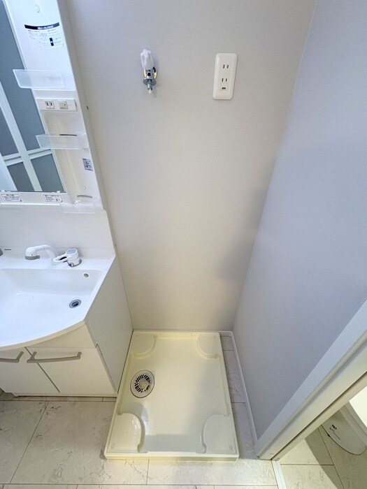 物件内観写真18　(洗濯機置場)