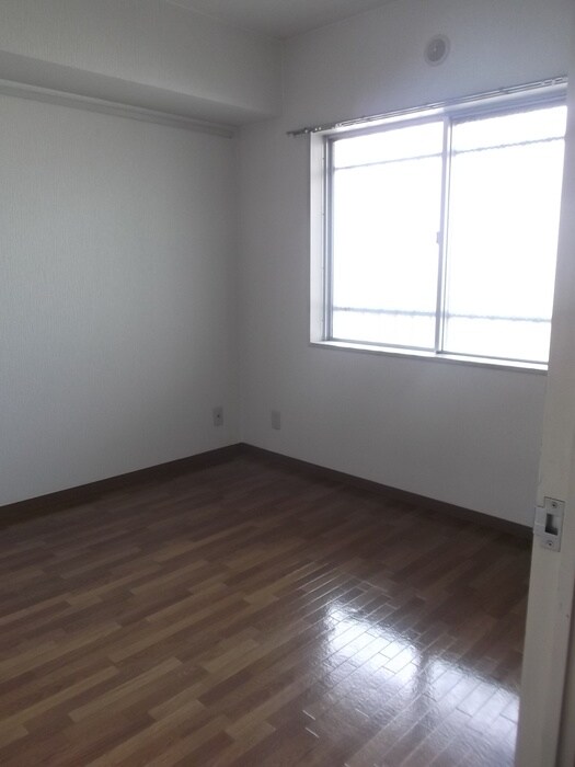 物件内観写真5　(居室)