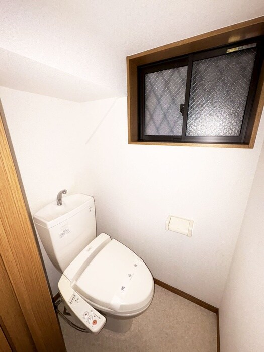 物件内観写真16　(トイレ)