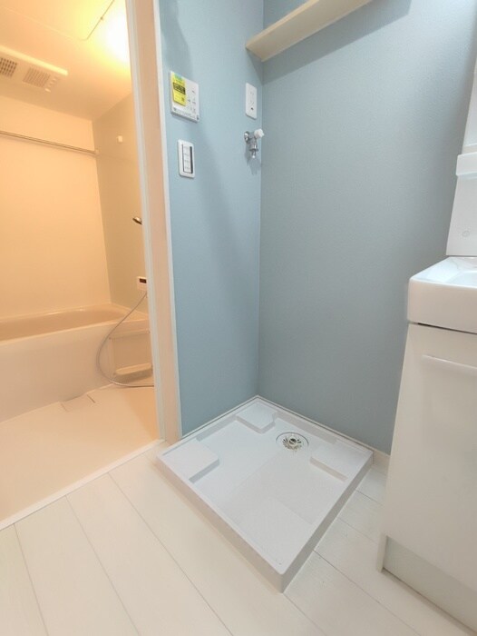 物件内観写真12　(洗濯機置場)