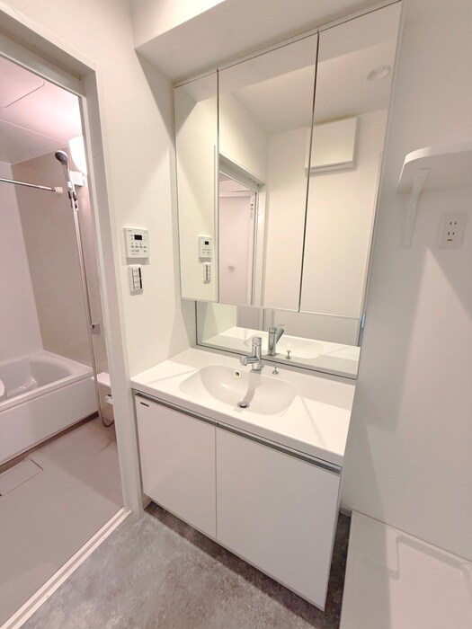 物件内観写真11　(洗面)