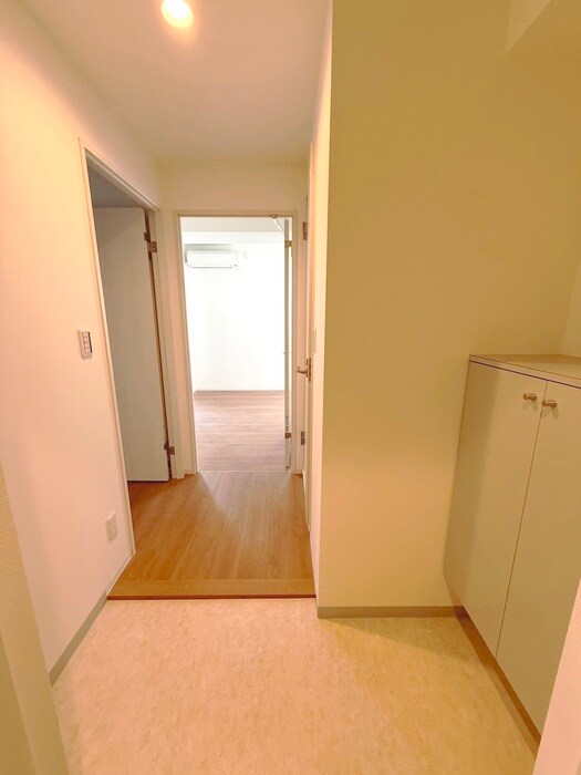 物件内観写真19　(玄関)