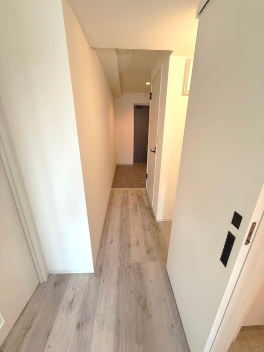 物件内観写真20　(廊下)