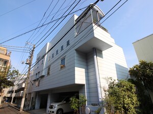 石坂の家(201)外観写真
