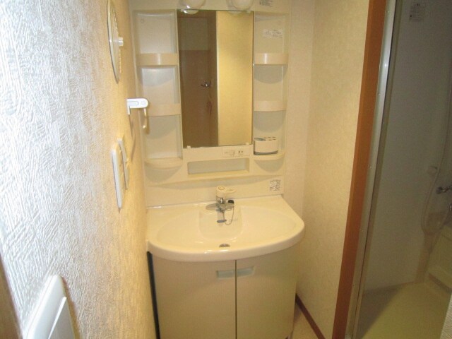 ヴィ－タ江原の洗面