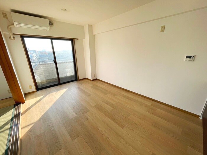 物件内観写真7　(居室)