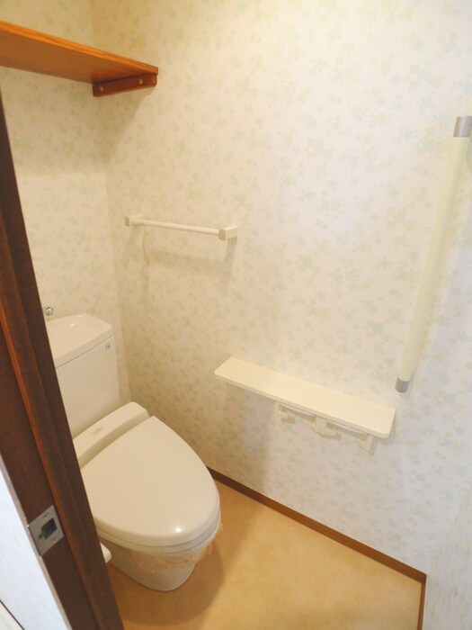 物件内観写真15　(トイレ)