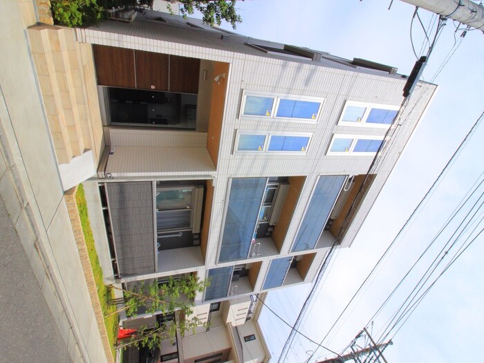 物件外観写真2　(外観写真)