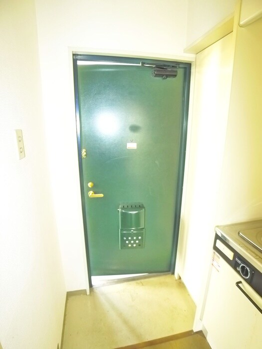 物件内観写真19　(玄関)