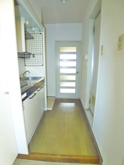 物件内観写真20　(廊下)