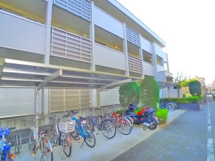 物件外観写真5　(駐輪場)