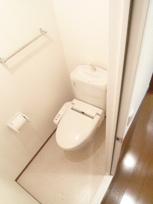 物件内観写真14　(トイレ)