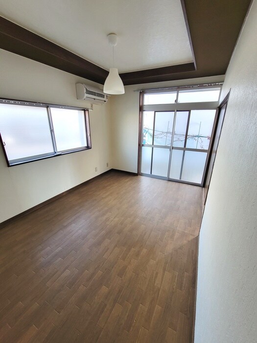 物件内観写真4　(居室)