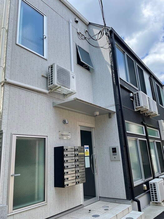 物件外観写真2　(外観写真)