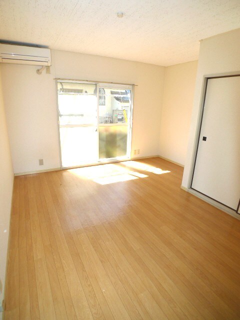 物件内観写真6　(居室)