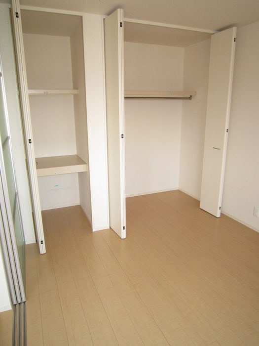 物件内観写真6　(収納)