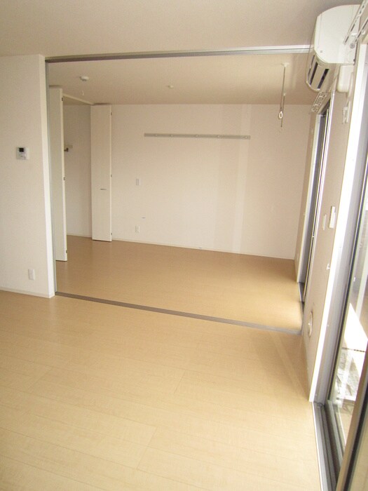 物件内観写真12　(居室)