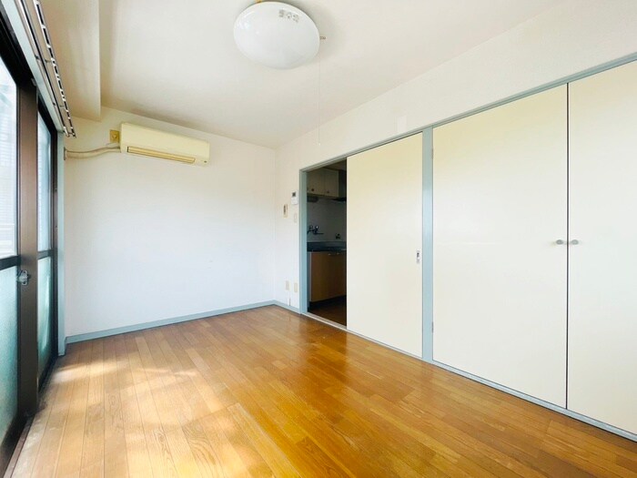 物件内観写真10　(居室)