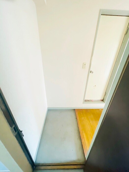物件内観写真22　(玄関)