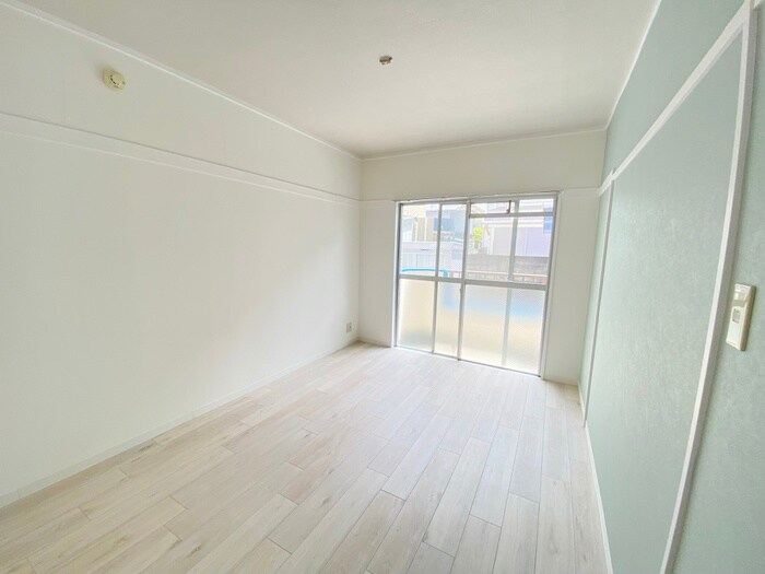 物件内観写真10　(居室)