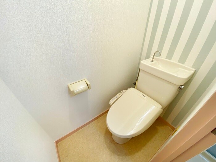 物件内観写真13　(トイレ)