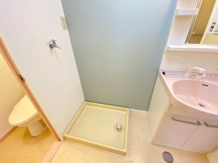 物件内観写真20　(洗濯機置場)